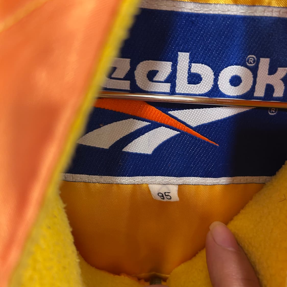 리복 올드스쿨 배색 글로시 스키 보드자켓 상품이미지3