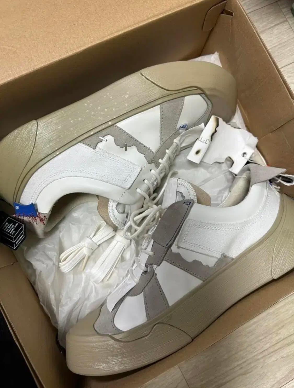 42 아더에러 캠퍼 독일군 새상품 입니다 상품이미지1