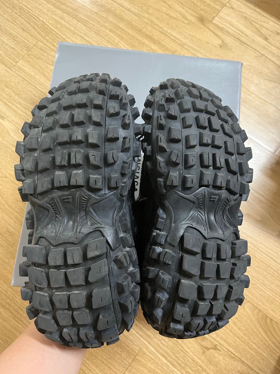 [40] 발렌시아가 디펜더 블랙 상품이미지7