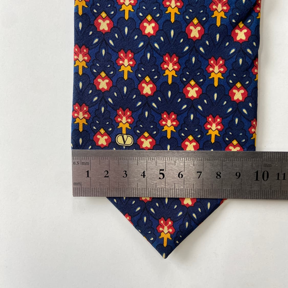 VALENTINO 발렌티노 명품 정품 심플로고 넥타이 상품이미지8