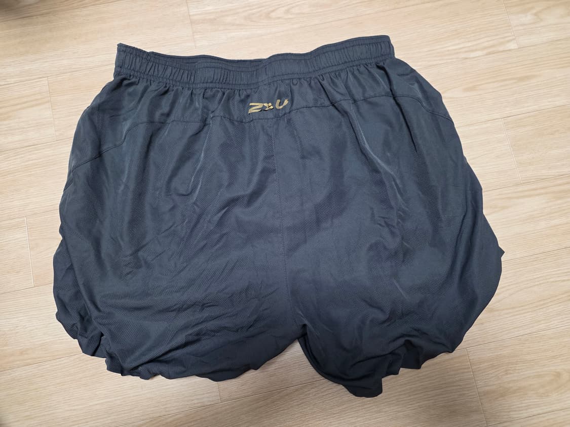 2XU 러닝 쇼츠 L 챠콜 (속바지 O, 총장 40cm) 상품이미지2