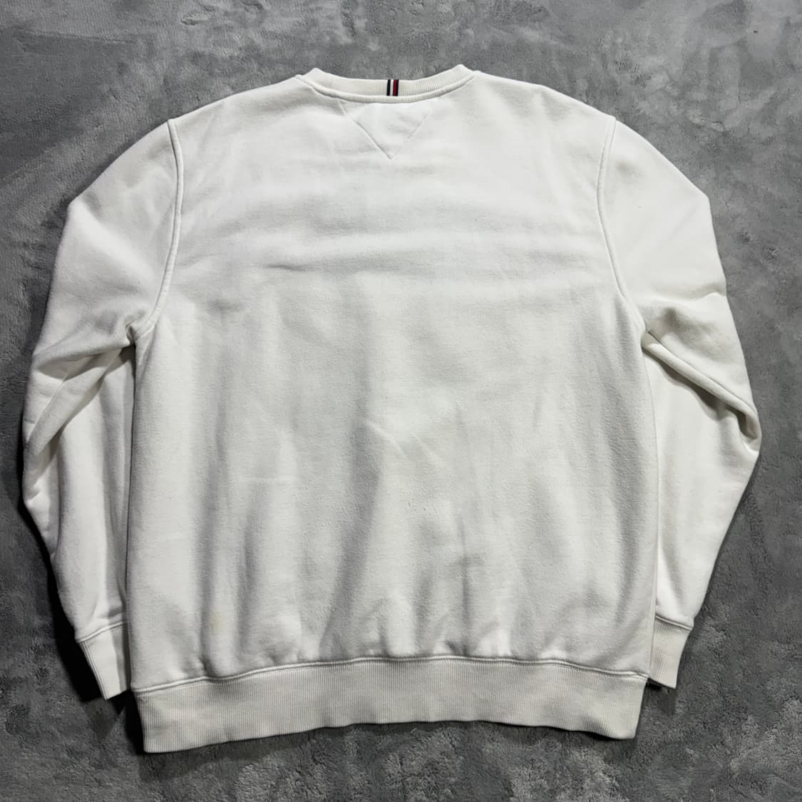 타미힐피거 빅로고 화이트 맨투맨 상품이미지5