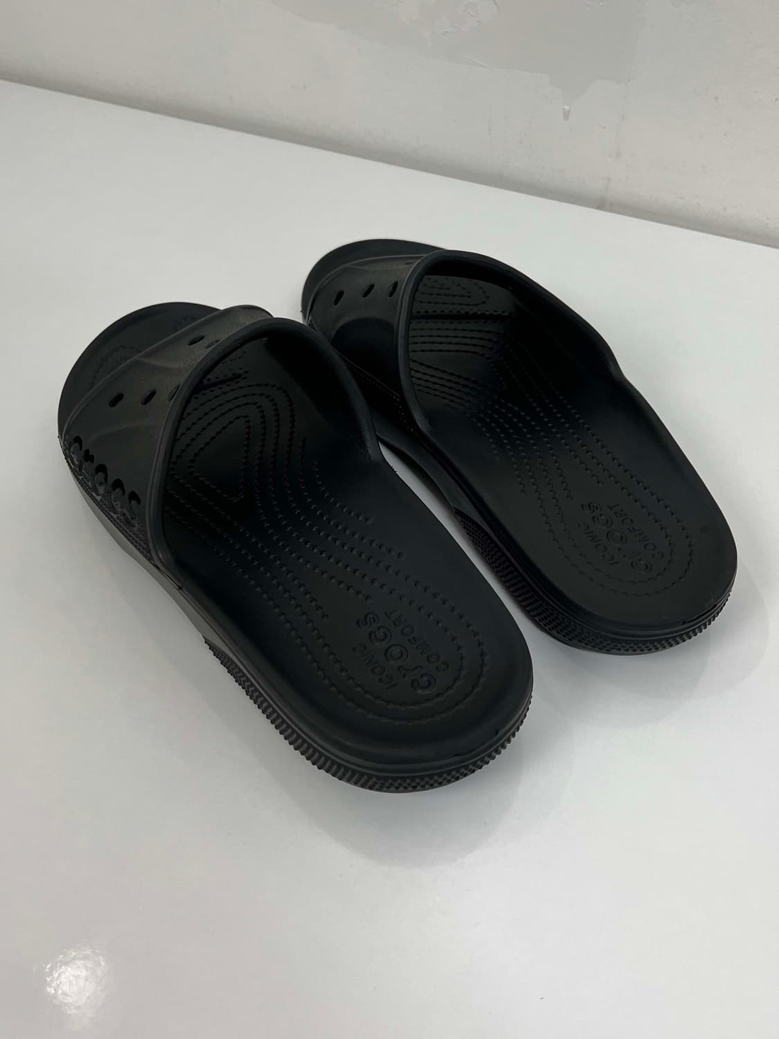 새제품 크록스 남녀공용 비아 슬라이드 슬리퍼 265 상품이미지5