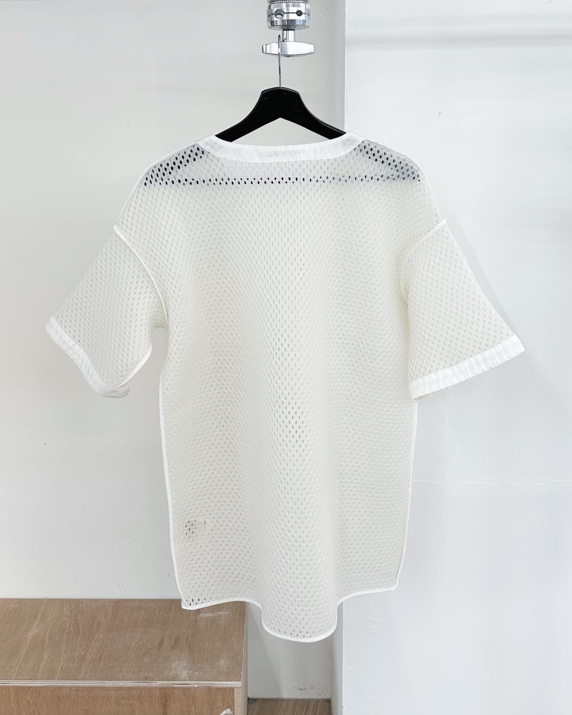 아크네스튜디오 화이트 폴리 에이버 메쉬 하프티  상품이미지6