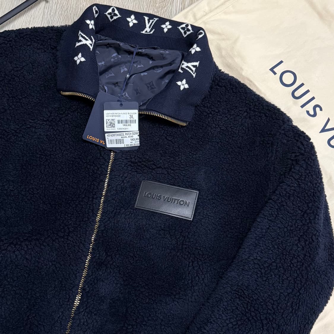 [미사용 새상품/2XL] 25FW 루이비통 레더패치 플리스 블루종 자켓 상품이미지2