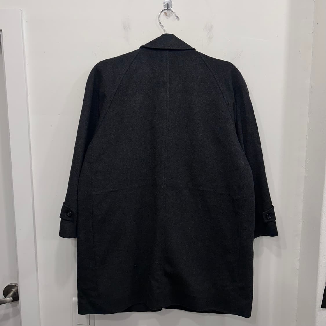 피에르 발망 퓨어 케시미어 래글런 하프코트 상품이미지5