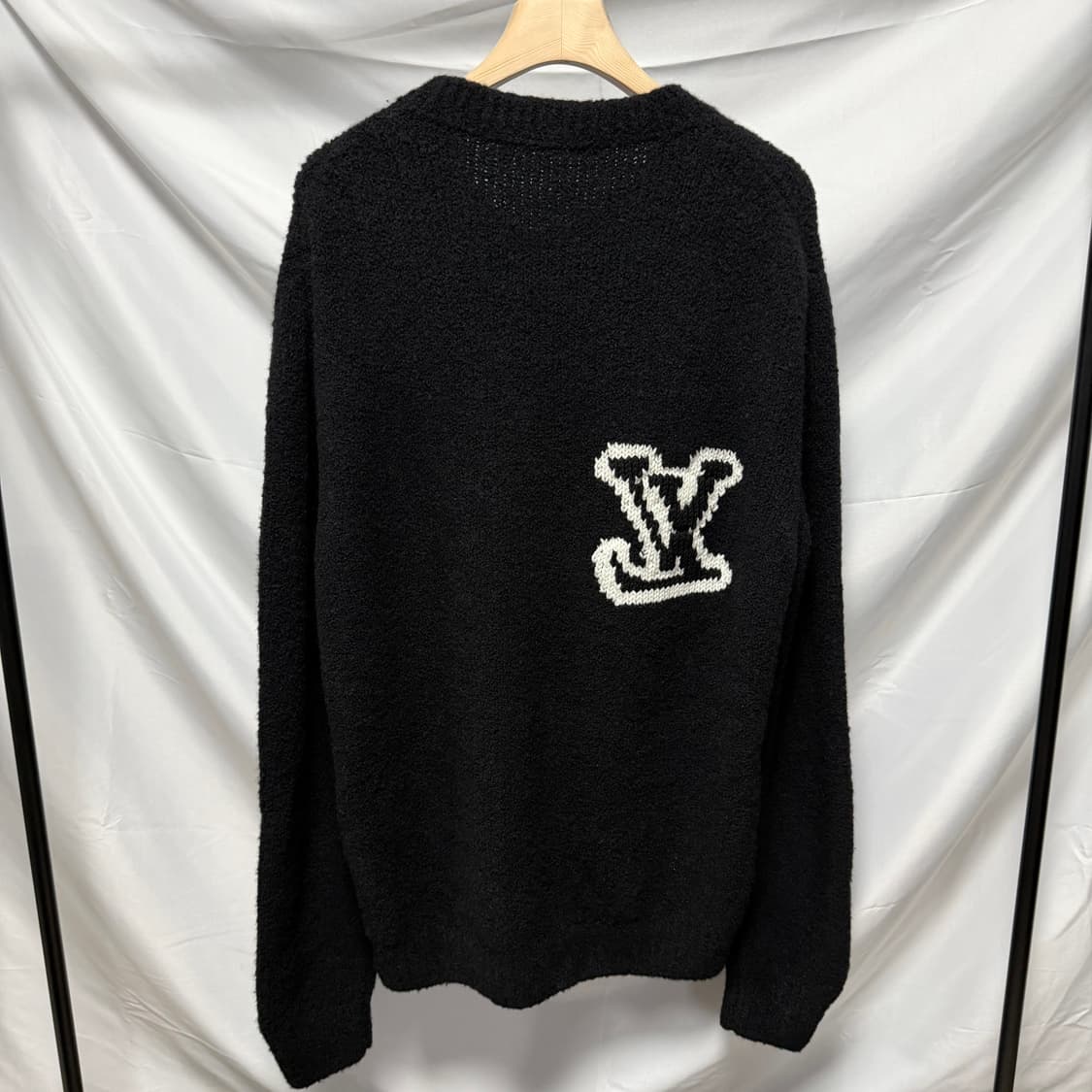 [S+급/2XL] 루이비통 LV 인타르시아 크루넥 니트 블랙 상품이미지4