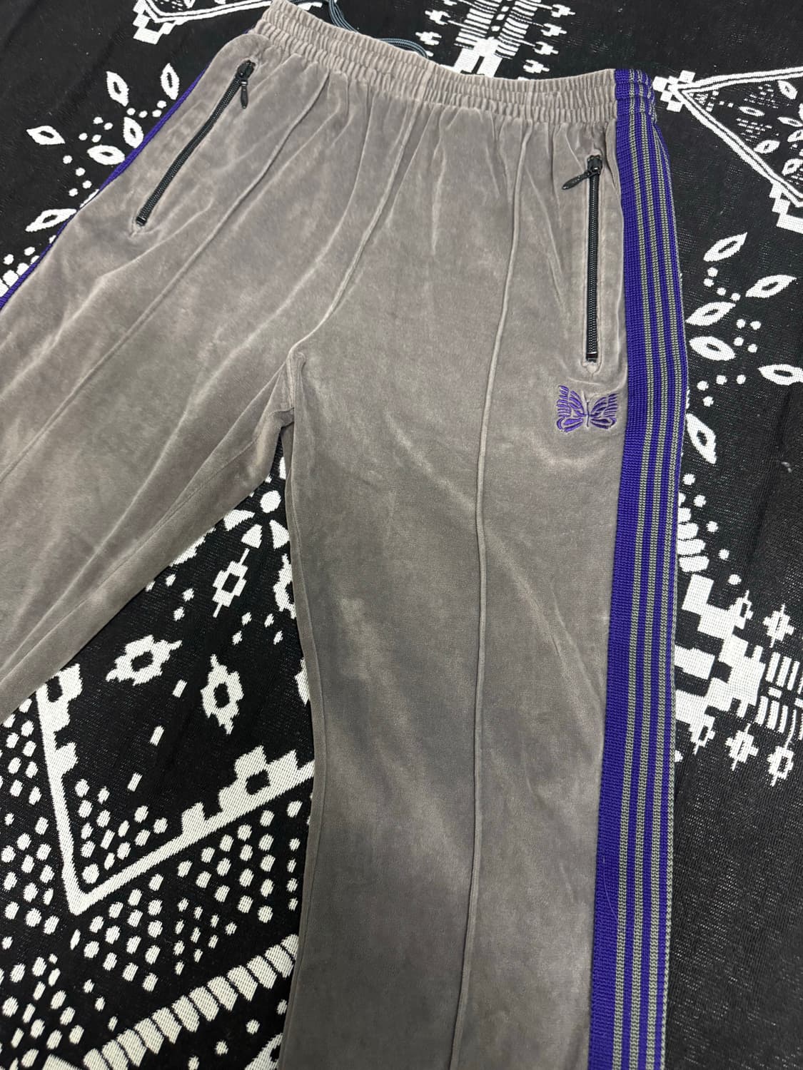 니들스 /  벨루어 트랙팬츠 / 그레이 퍼플 / S 상품이미지1