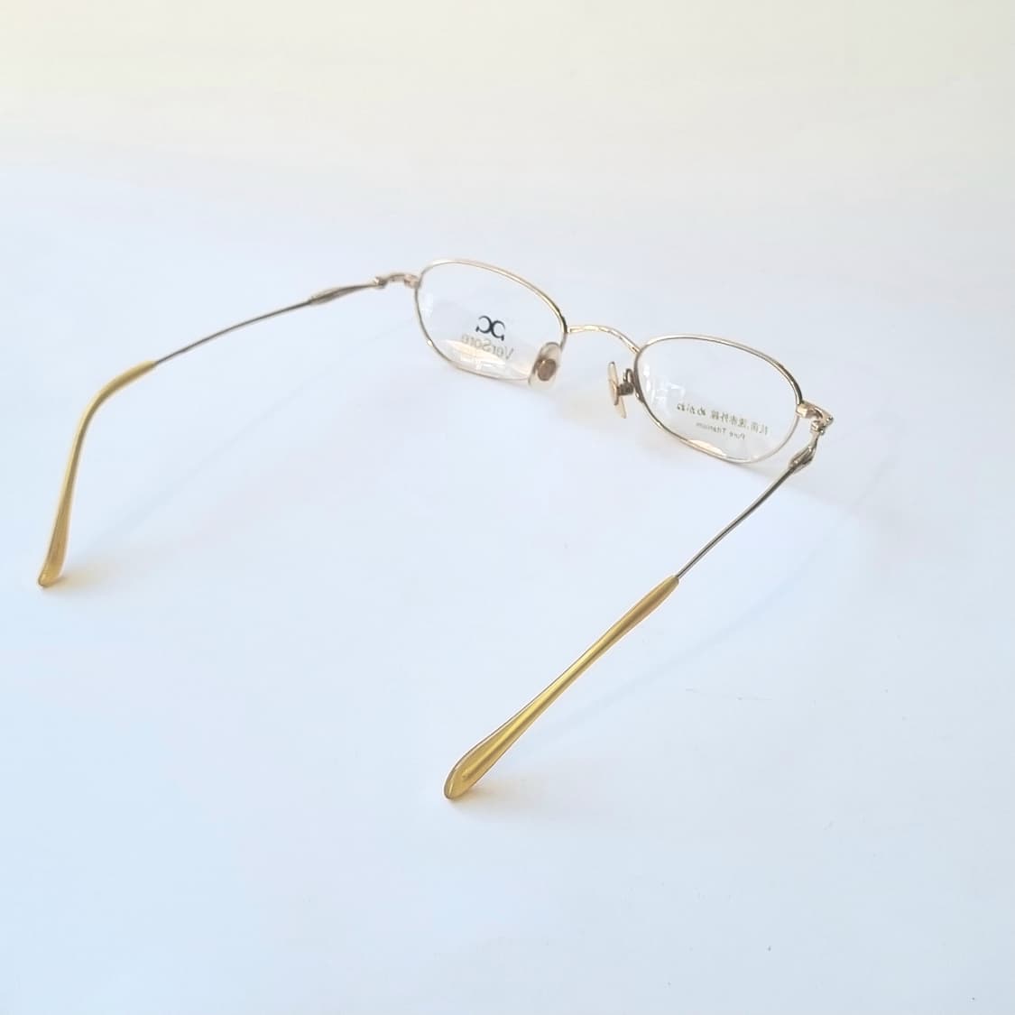 데드스탁 Pure Titanium (순티타늄) 오벌쉐임 안경테 상품이미지7