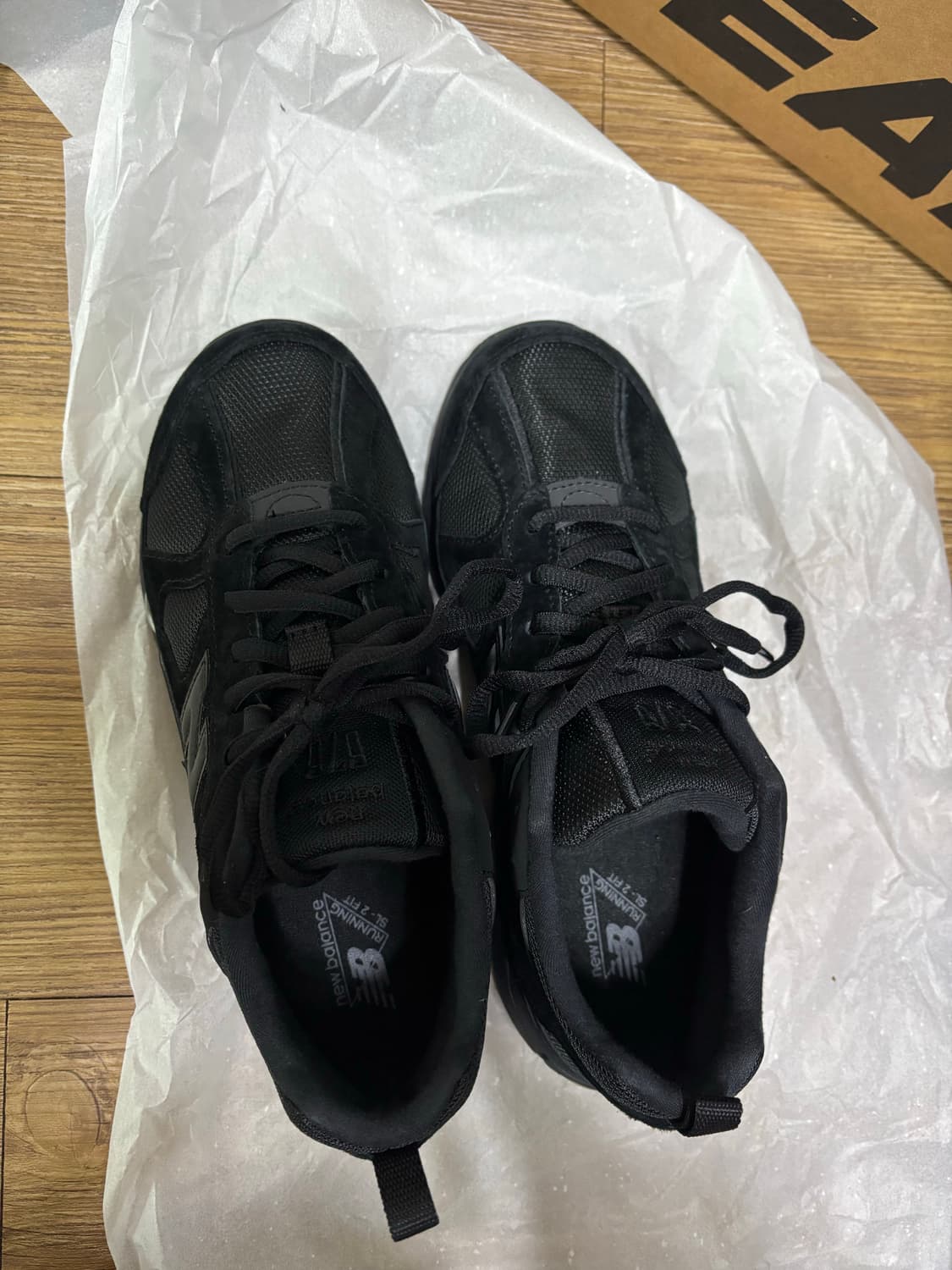 뉴발란스 878 트리플 블랙 235사이즈 상품이미지3