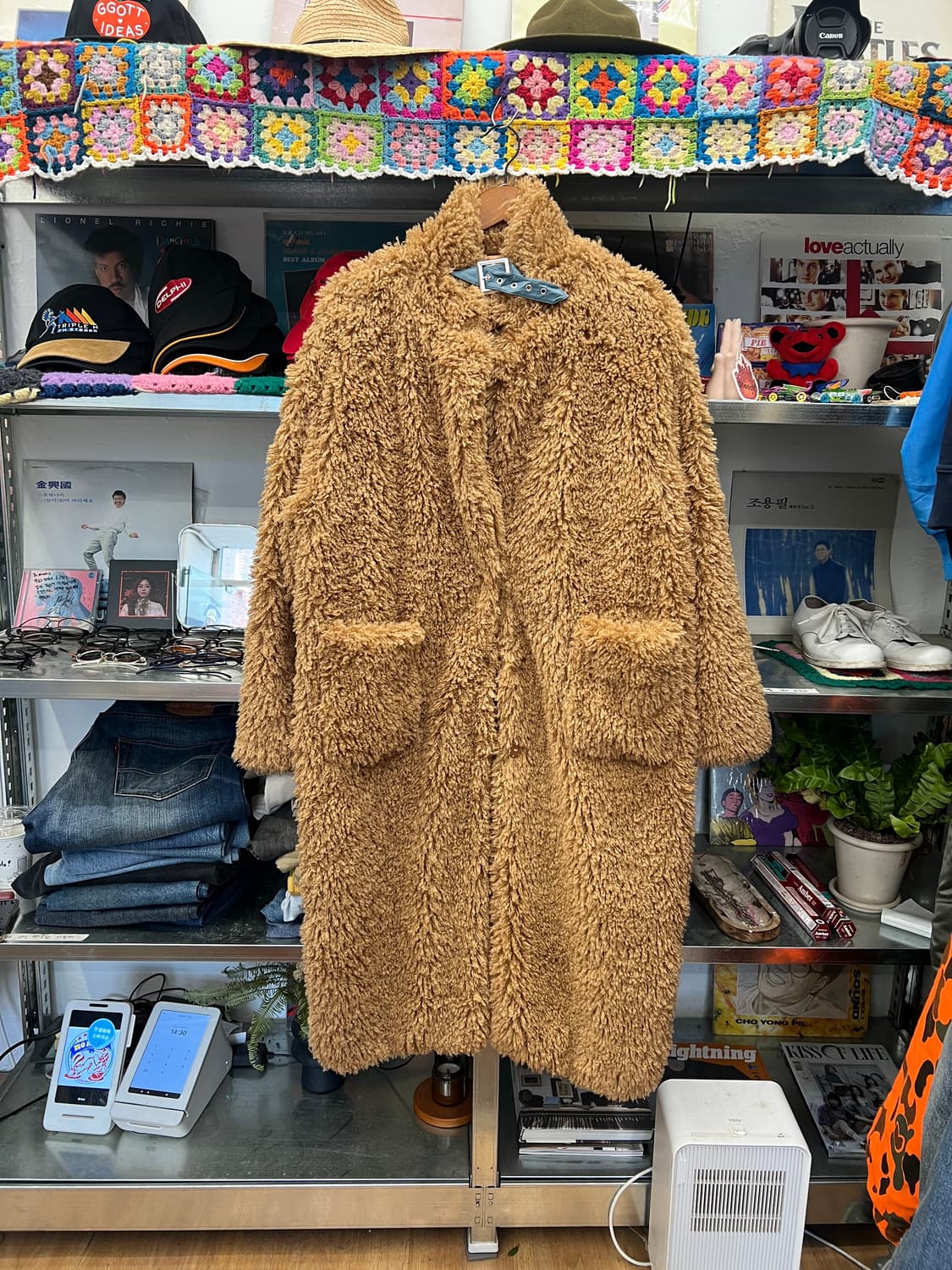 Camel Shaggy Long Fur Coat 상품이미지2