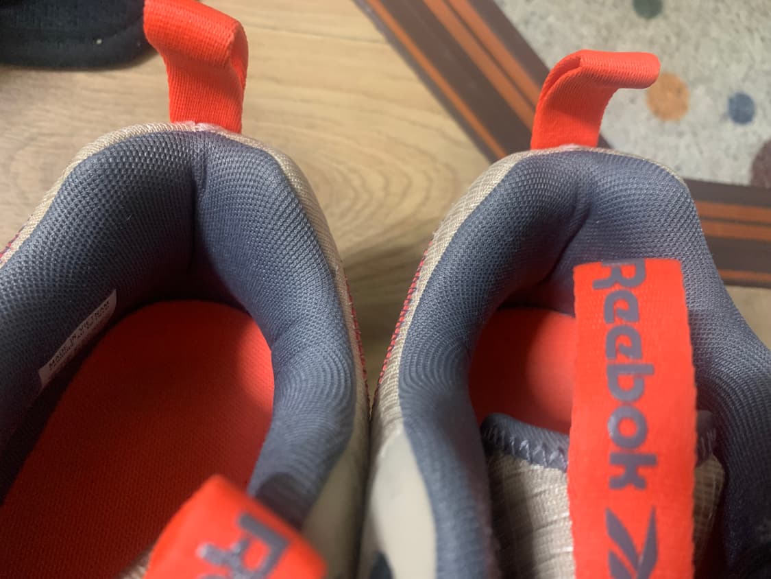 리복 dmx 퍼티 러닝 트레일화 270 판매합니다 상품이미지7