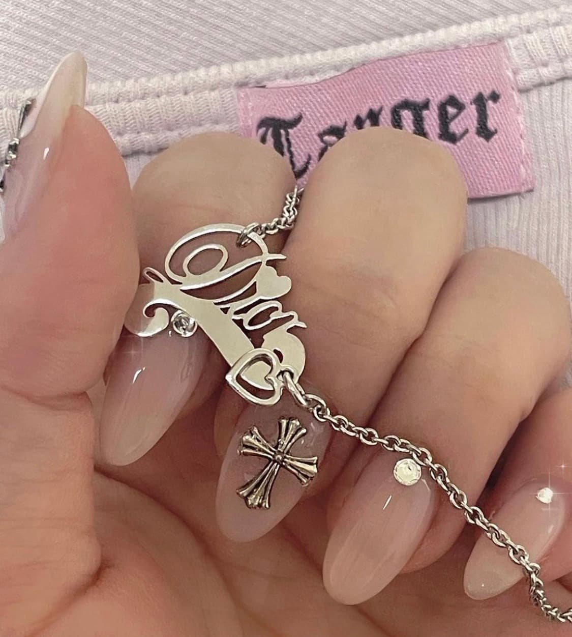 디올 올드스쿨 하트 목걸이 상품이미지1