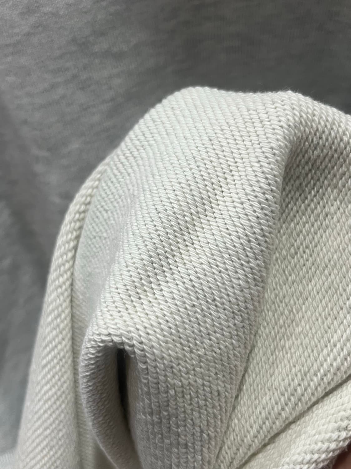 아디다스 x 퍼렐 윌리엄스 휴먼레이스 맨투맨 XL 상품이미지8