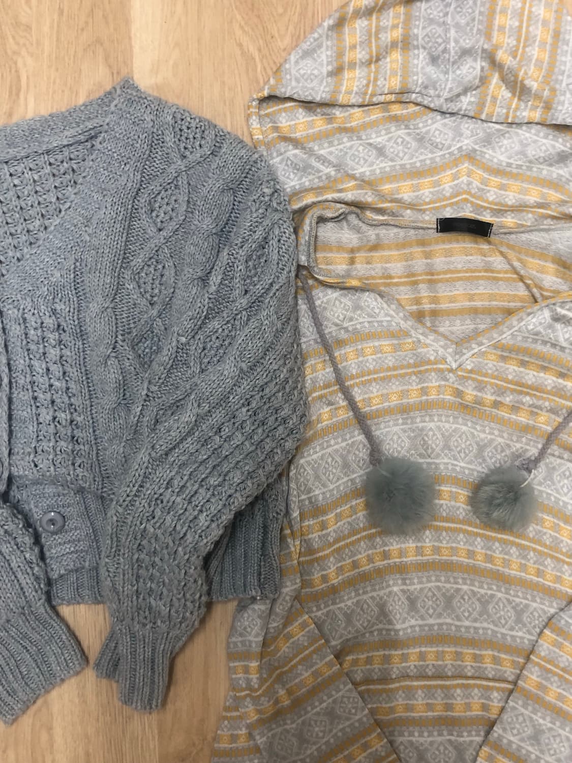 노르딕 폼폼이 원피스 & 가디건 세트 … 하구미가 생각나는 상품이미지2