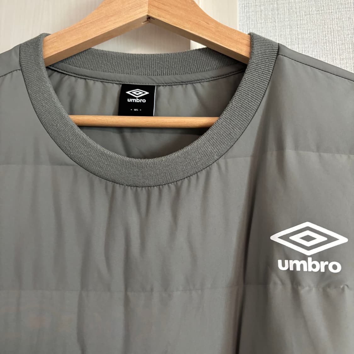 엄브로 오리털 다운 패딩맨투맨 상품이미지3