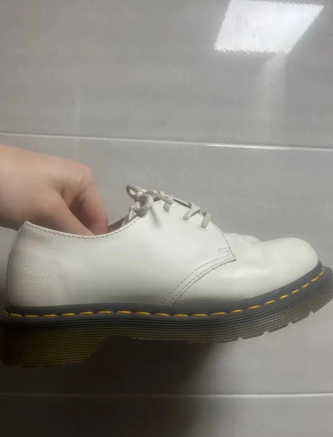 닥터마틴 3홀 화이트 상품이미지1