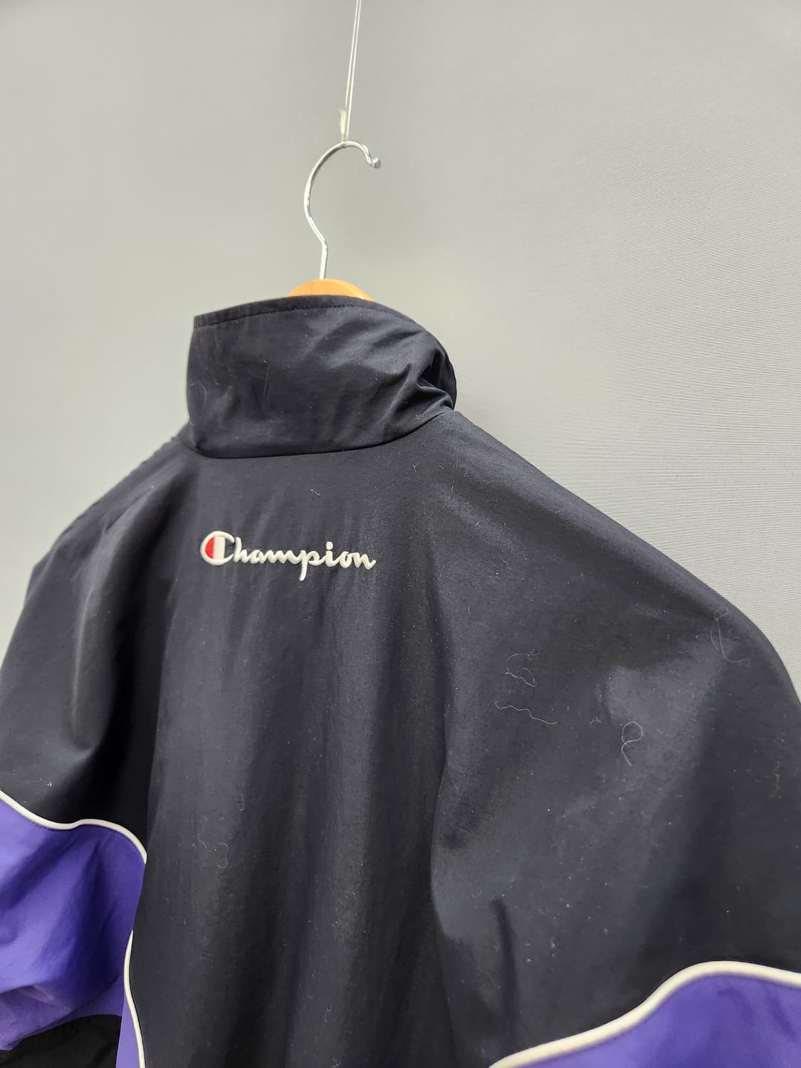 새상품_챔피온 올드스쿨 블랙/보라색 바람막이 자켓 상품이미지7