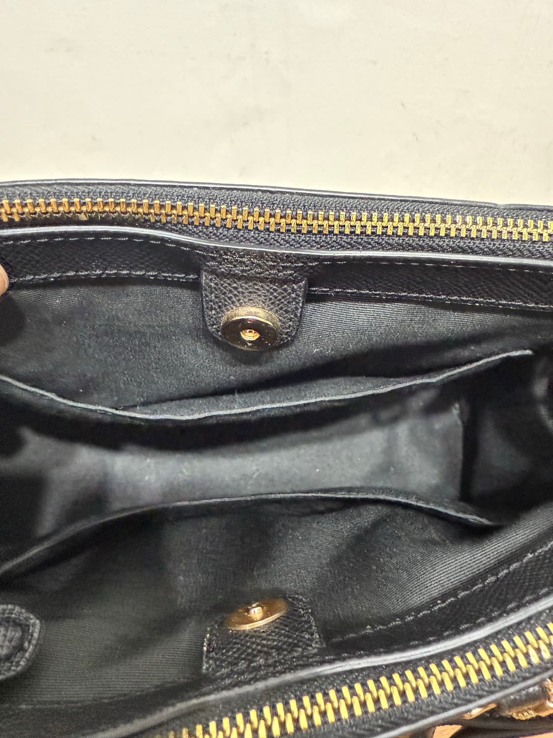 코치 COACH미니 서리 캐리올 크로스백 상품이미지5