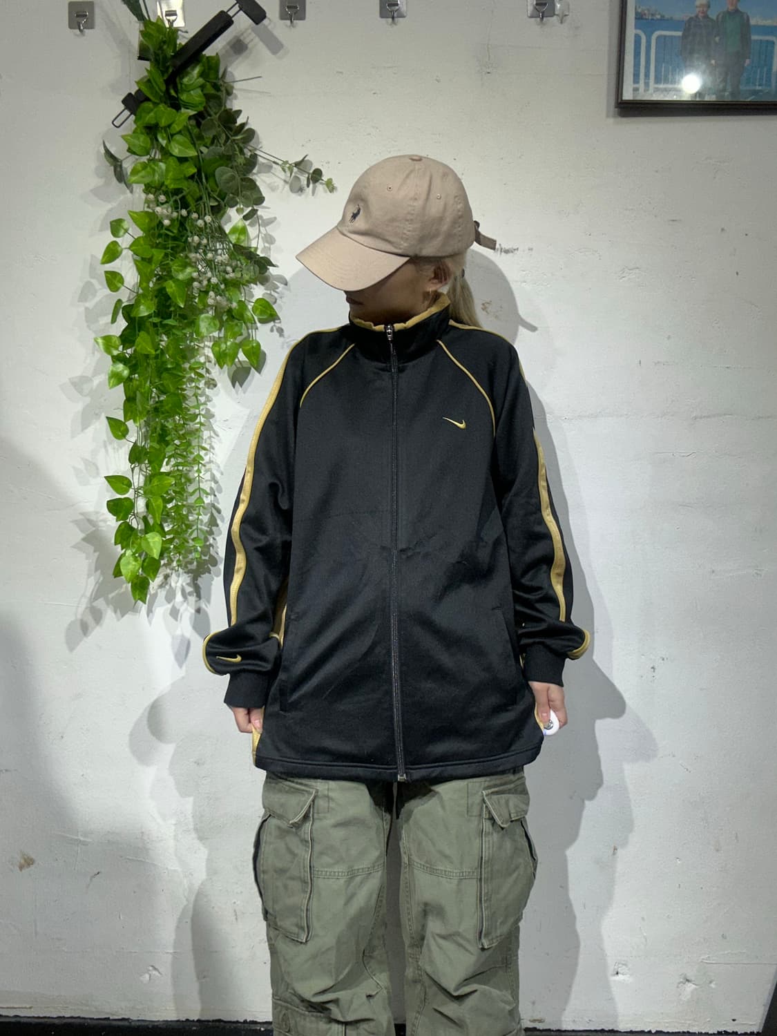 나이키 블랙 골드 사이드 라인 트랙탑 져지 L 상품이미지2