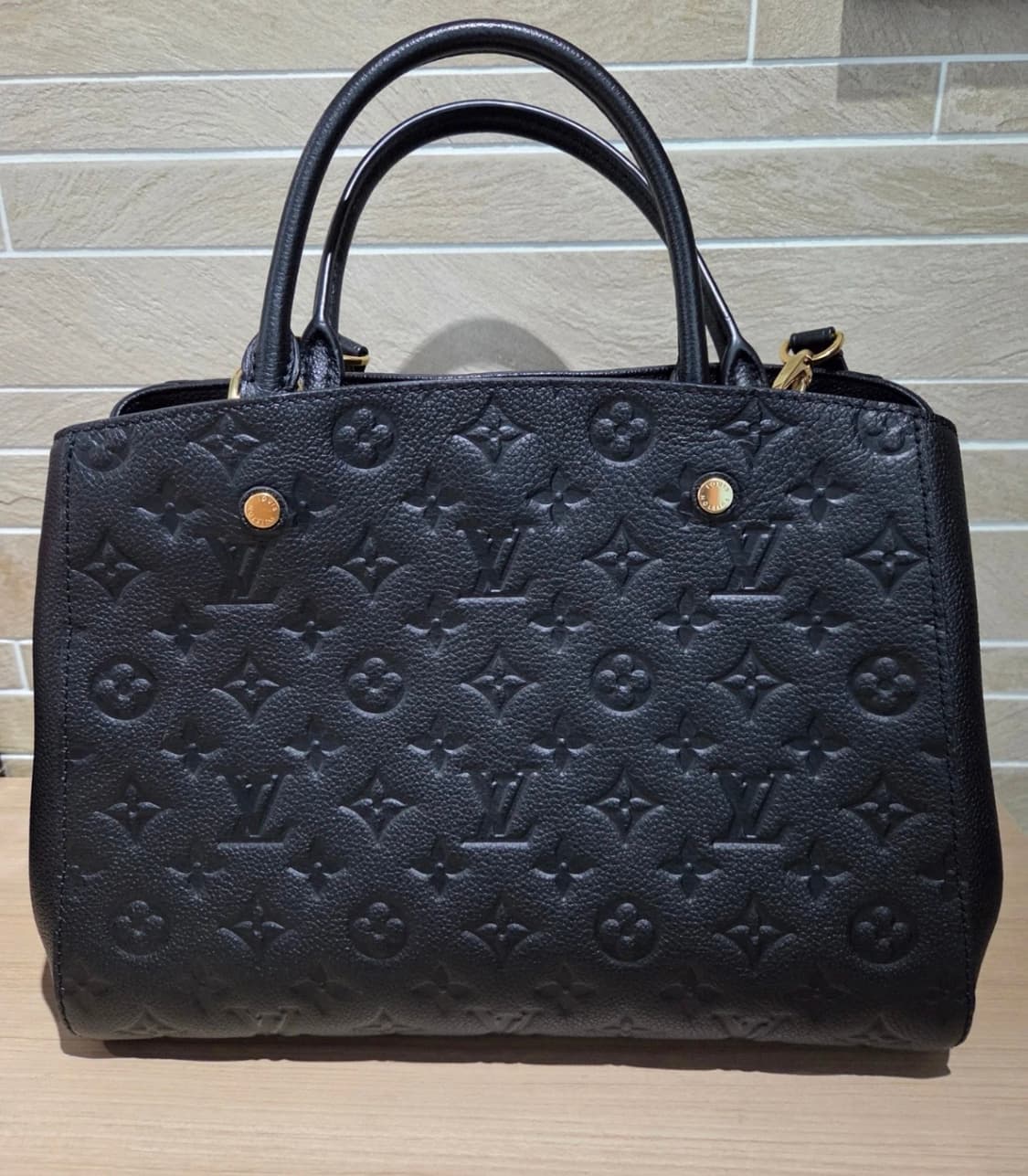 루이비통 앙프렝뜨 몽테뉴 블랙 토트백 [새상품급] 상품이미지2