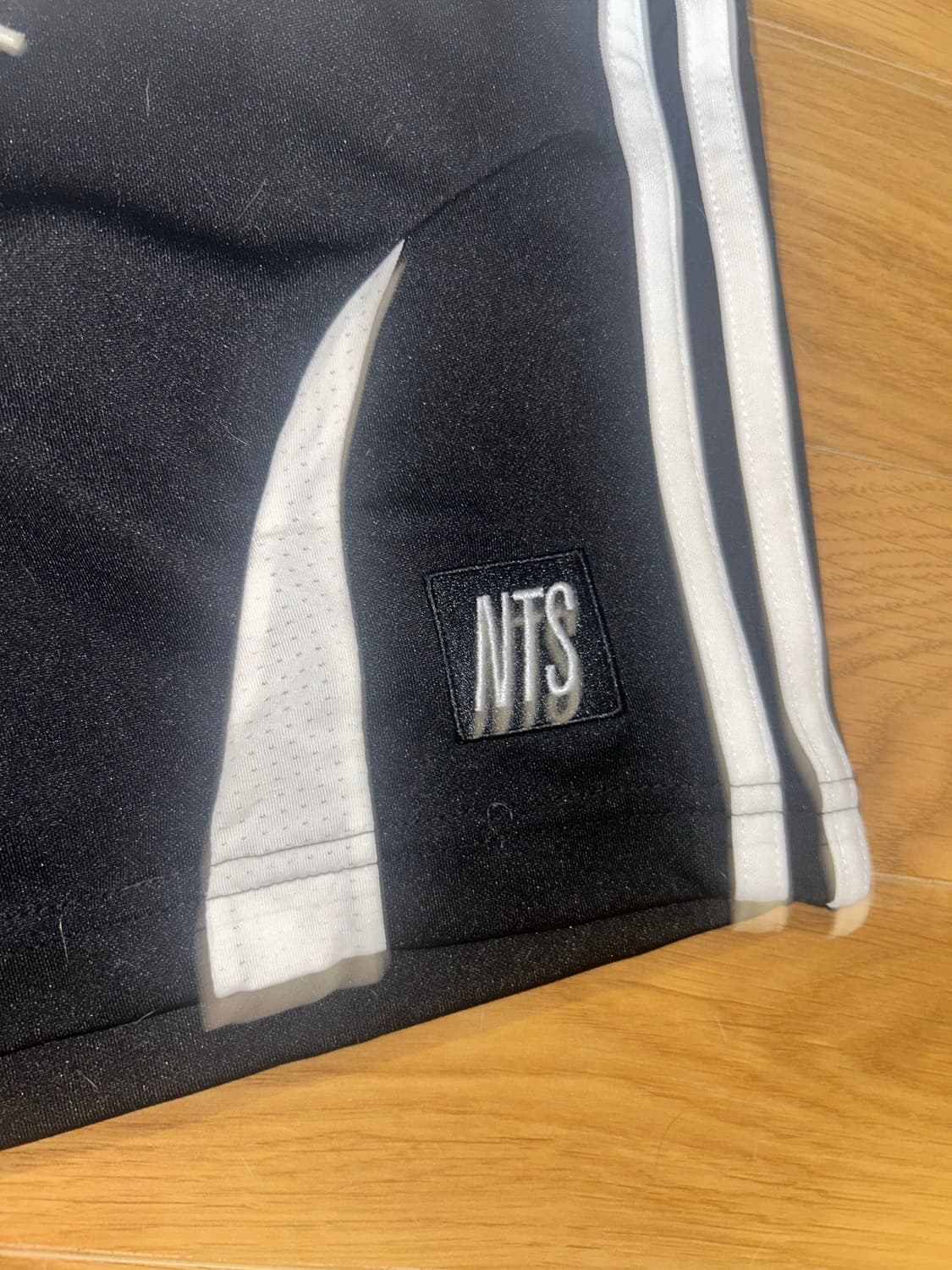 adidas x NTS Radio 올오버 프린트 팬츠 상품이미지6