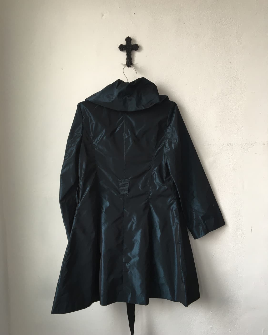 thick neck line point tied glossy jacket 상품이미지3