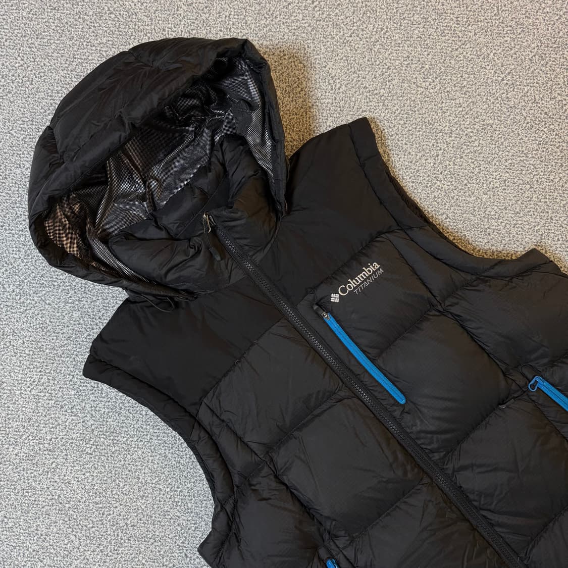컬럼비아 옴니히트 거위털 패딩조끼 XXL 상품이미지3