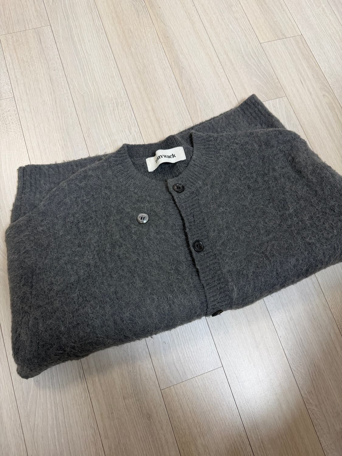 토니웩 알파카 가디건 판매합니다 상품이미지1