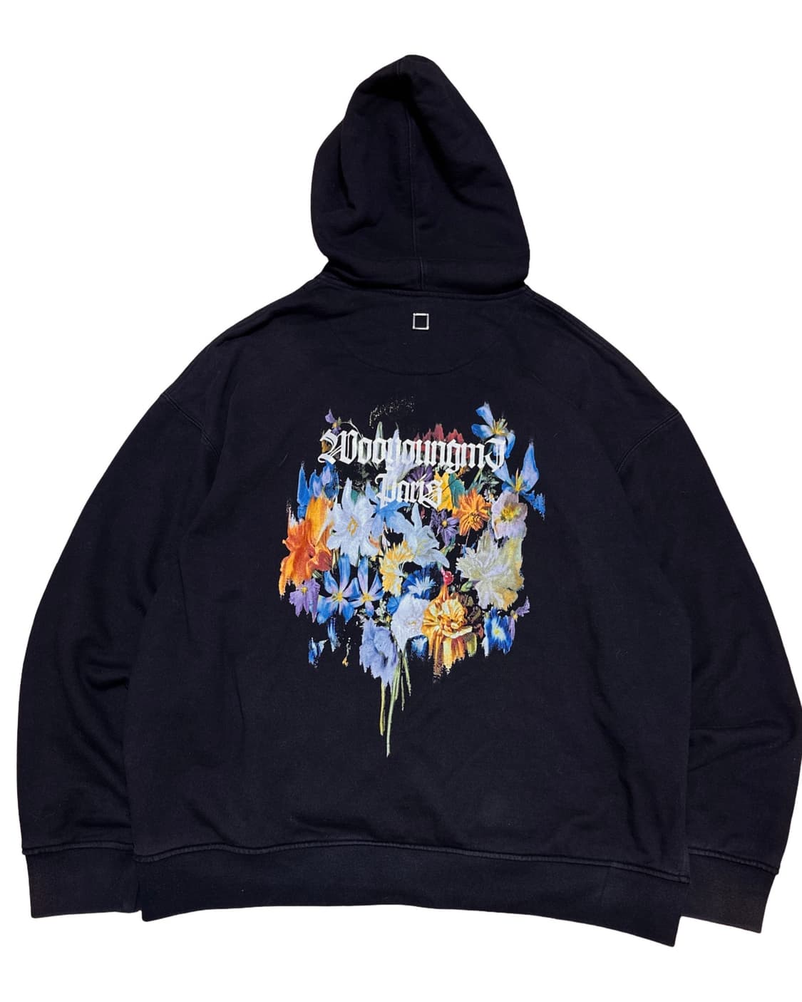 우영미 22ss 멀티 플라워 블랙 후드티 상품이미지1