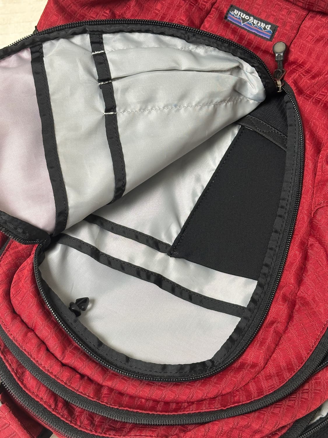 파타고니아 LIGHTWIRE 백팩 레드 상품이미지6