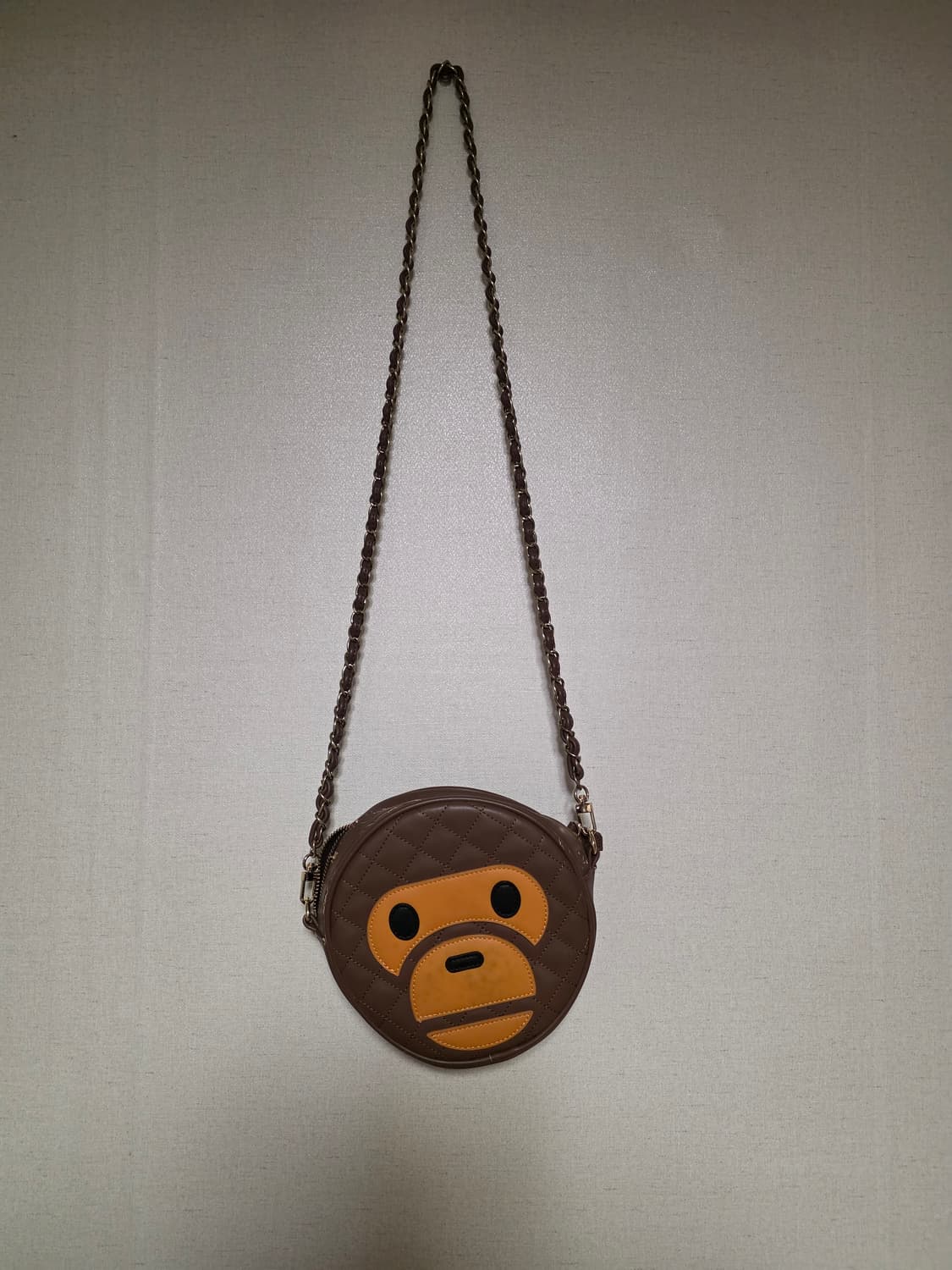 [OS] 베이프 베이비마일로 페이스 퀄팅 레더 크로스백 상품이미지4