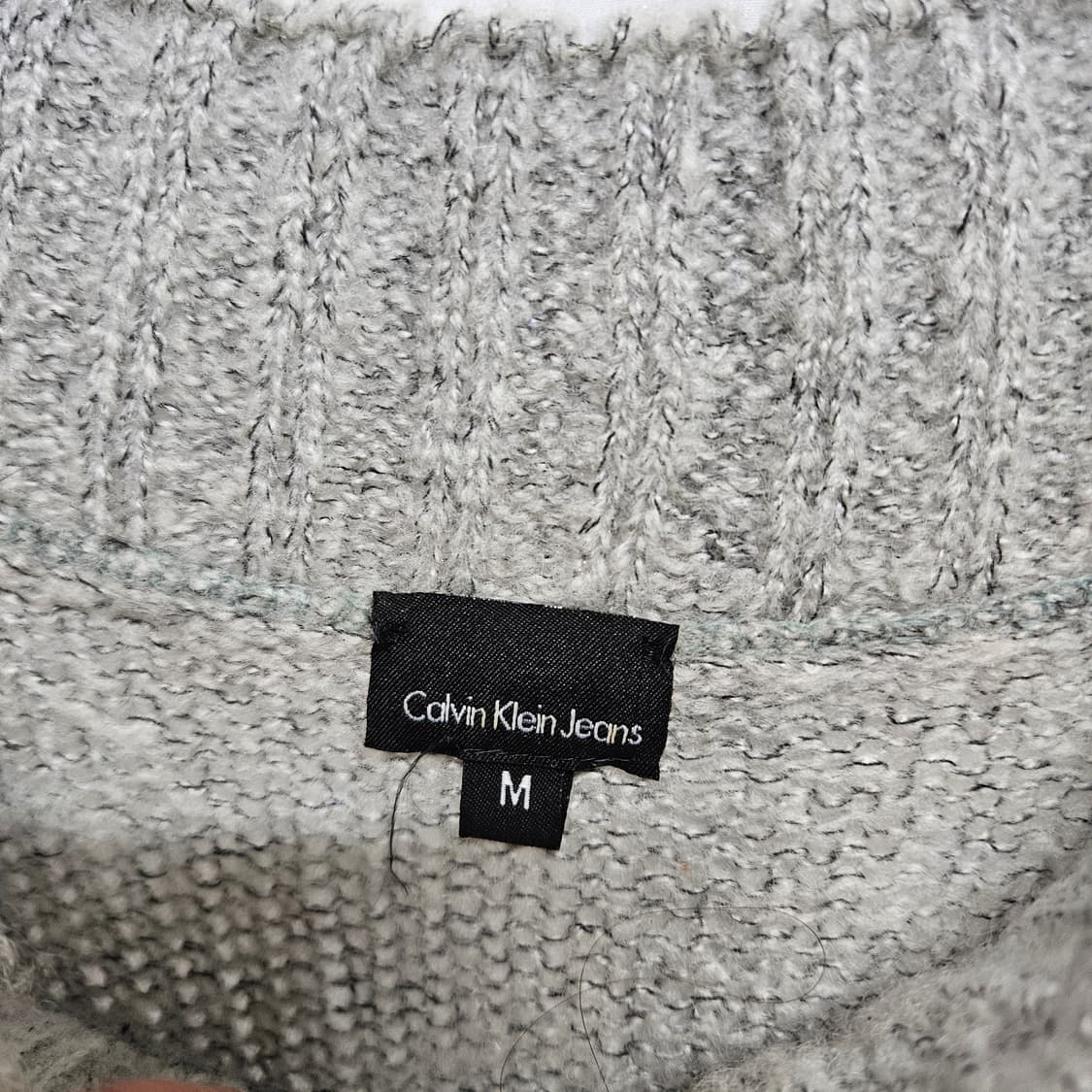캘빈클라인진 오프숄더 부클레 니트 M 상품이미지3