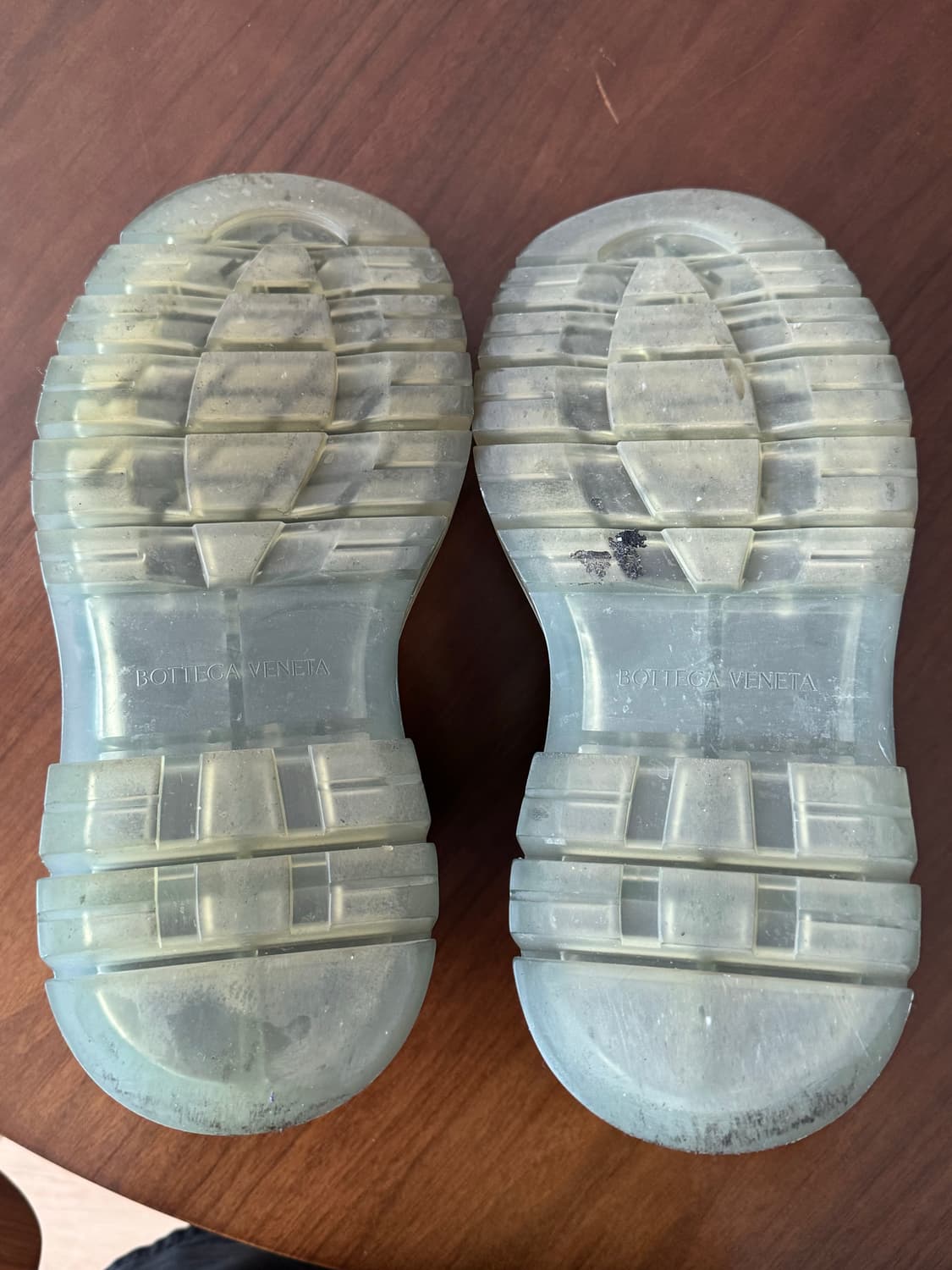 [정품/희귀템] 보테가 베네타 타이어 부츠 블랙 클리어 솔 (IT 42  상품이미지5