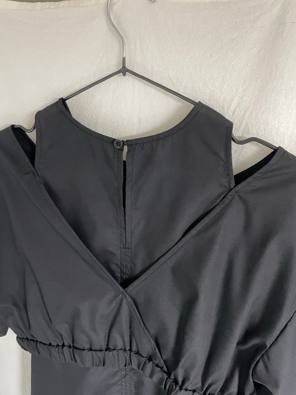 블랙,미착용 택o/Ray BEAMS 숄더 슬릿 블라우스 상품이미지7