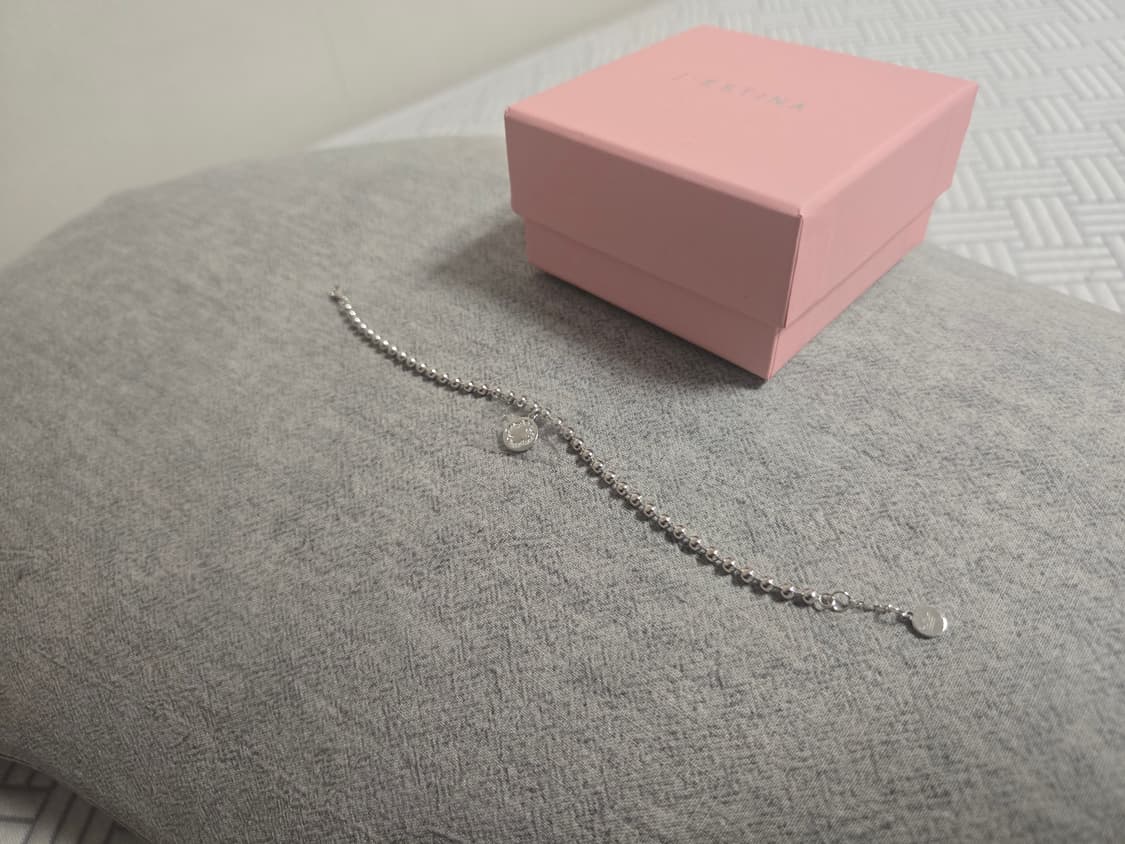 제이에스티나 클로비아 아이유 팔찌 상품이미지2