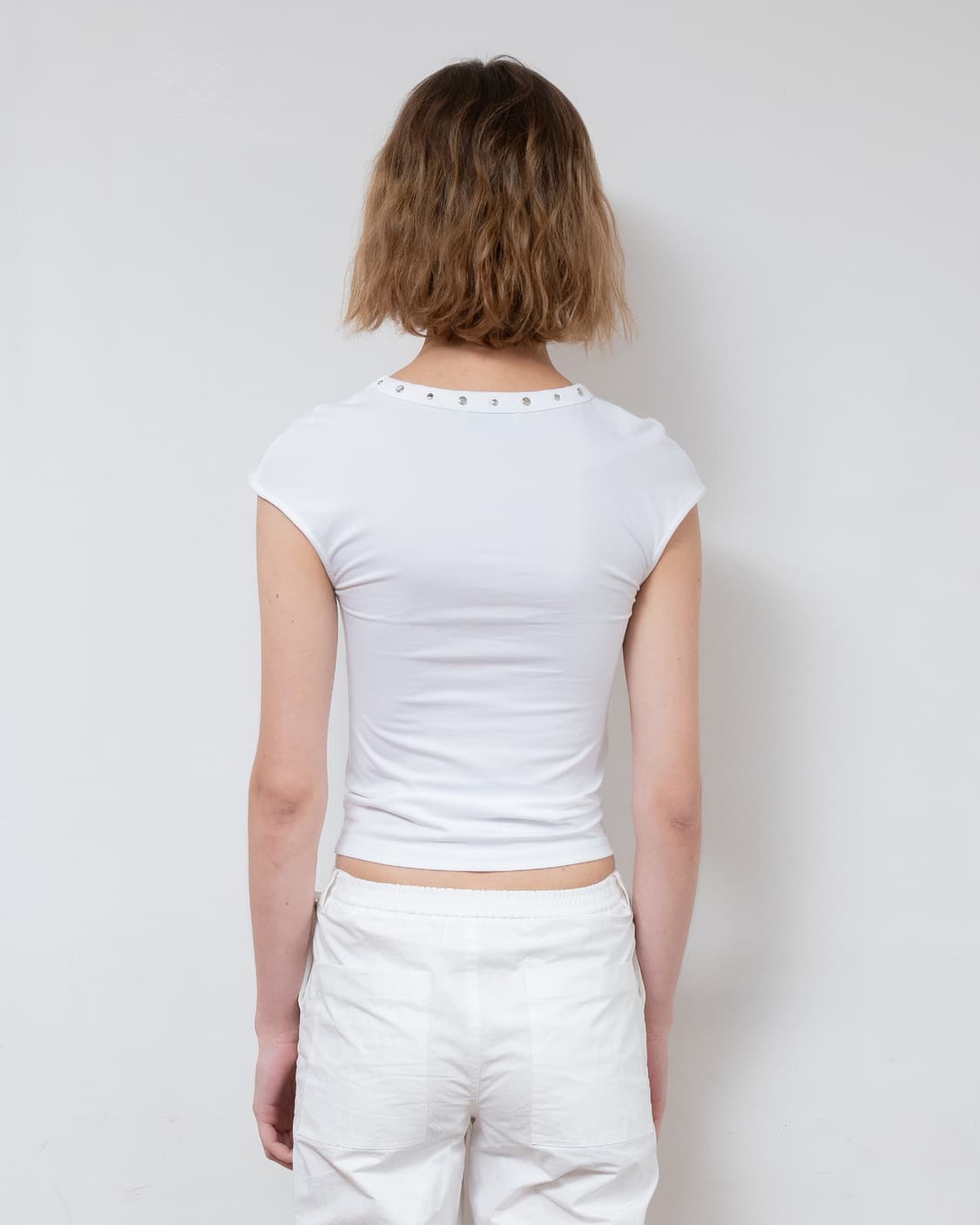 FABEUR 스터드 캡 슬리브 티셔츠 화이트 상품이미지2