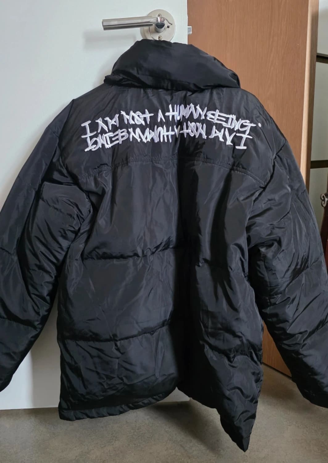 아임낫어휴먼비잉 덕다운 리버시블 패딩 상품이미지5