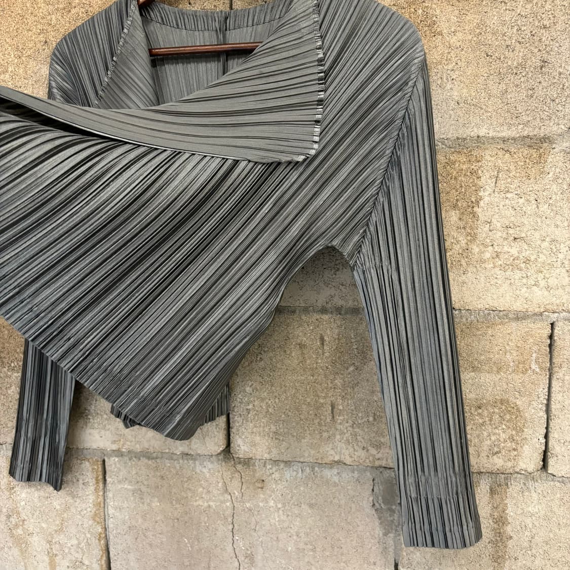 이세이미야케 플리츠플리즈 가디건 상품이미지2