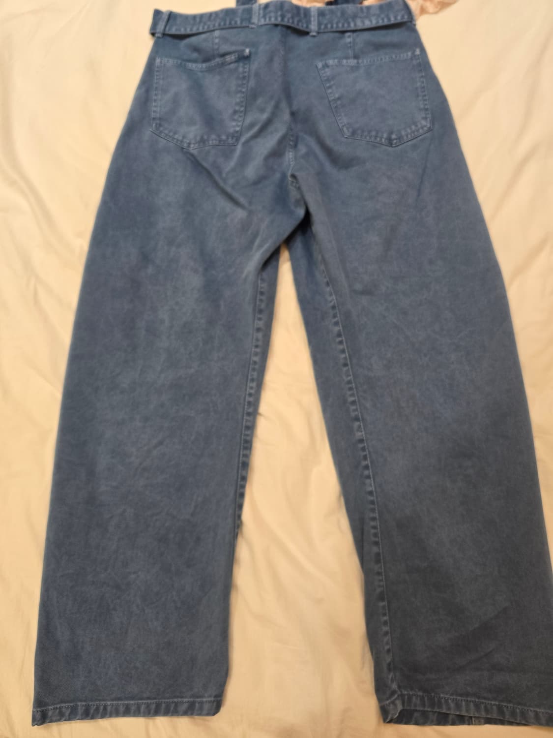 르메르 트위스티드 벨티드 진 블루 L 상품이미지8