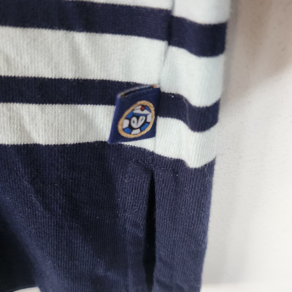 럭키슈에뜨 스트라이프 티셔츠 네이비 상품이미지3