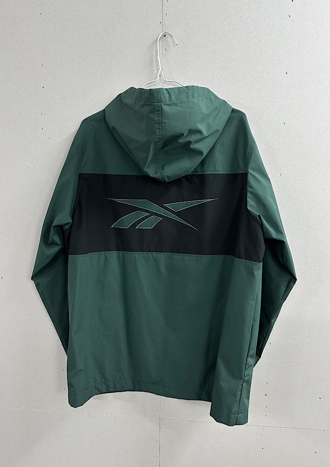 리복 바람막이 L  상품이미지4