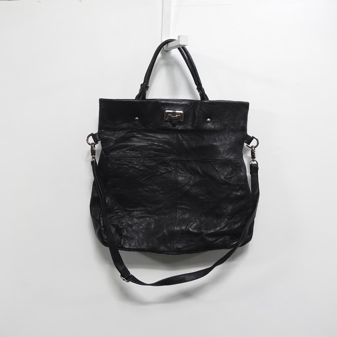 EDITION PARIS 메탈 버클 블랙 레더 빅 토트 숄더백 상품이미지4