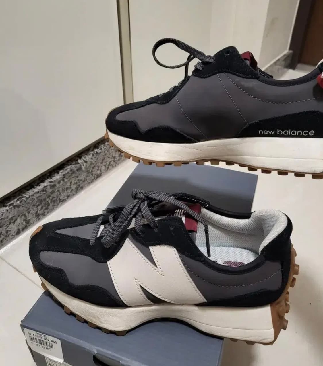 뉴발란스 327 문빔 블랙 W235 상품이미지8