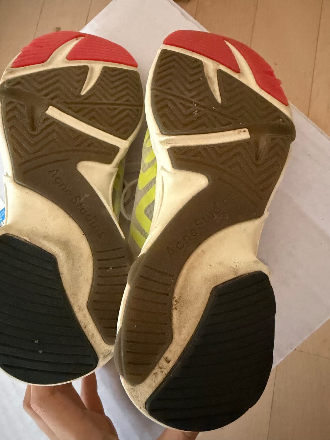 아크네스튜디오 스니커즈 37 상품이미지4