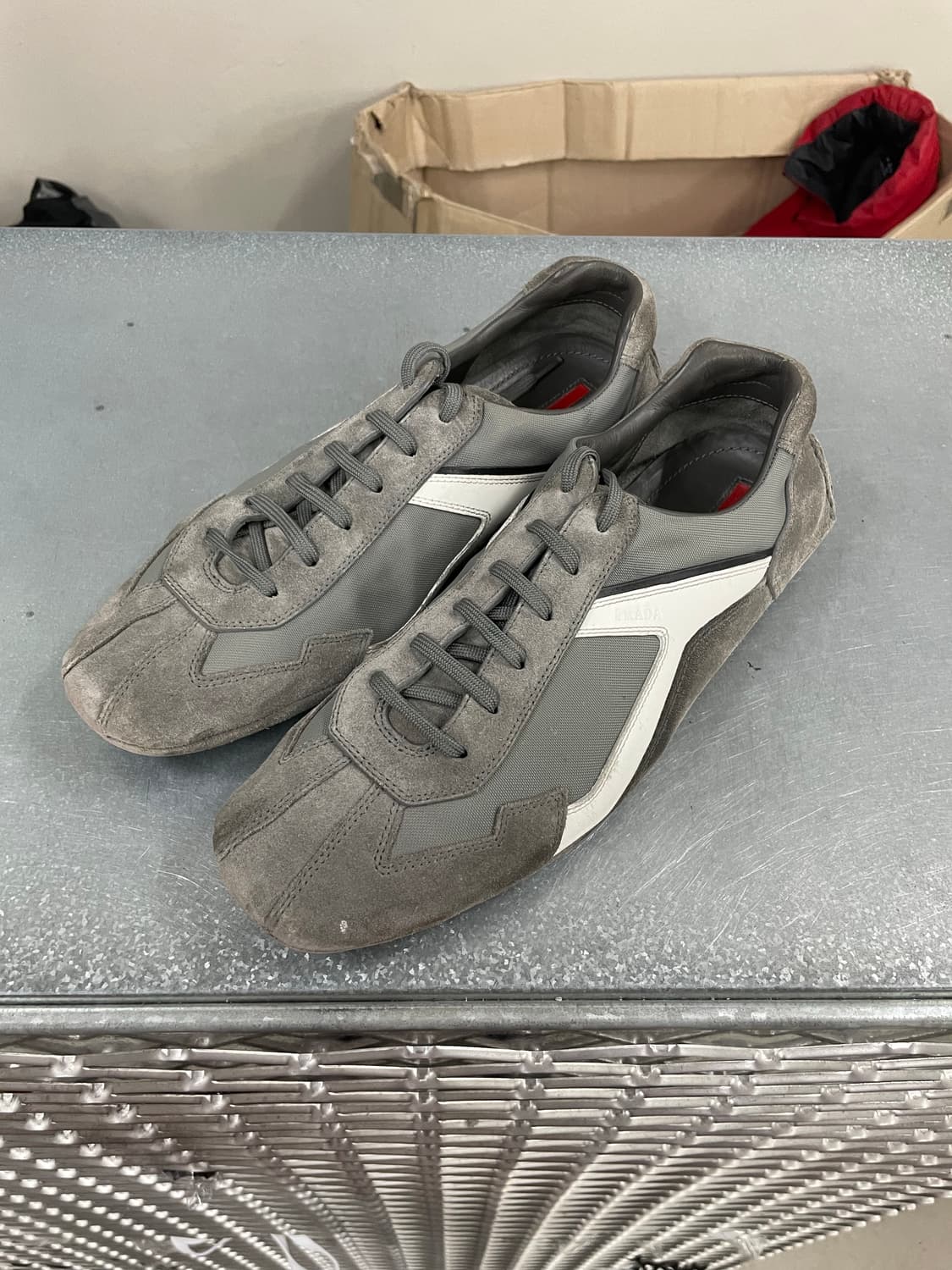 프라다 몬트 카를로 스웨이드 스니커즈 8 상품이미지2