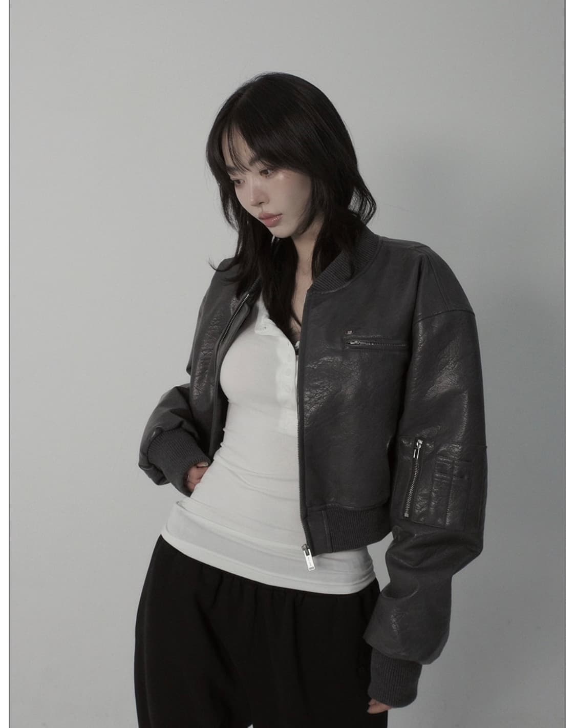 페일제이드 Crop Leather Bomber Jumper 차콜레더점퍼 상품이미지1