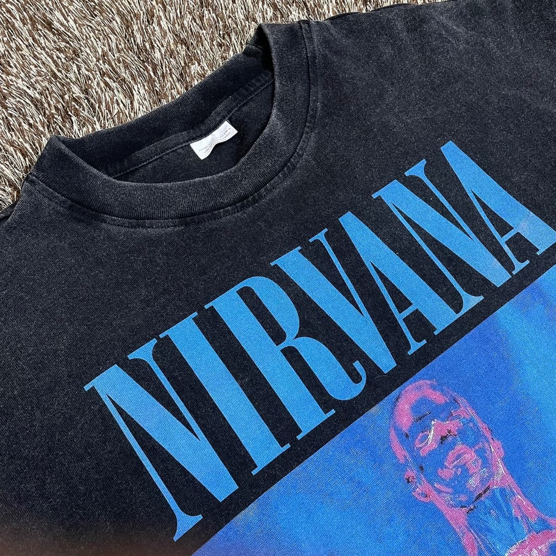 너바나 NIRVANA 워싱 블랙 프린팅 반팔 티셔츠 FREE 상품이미지2