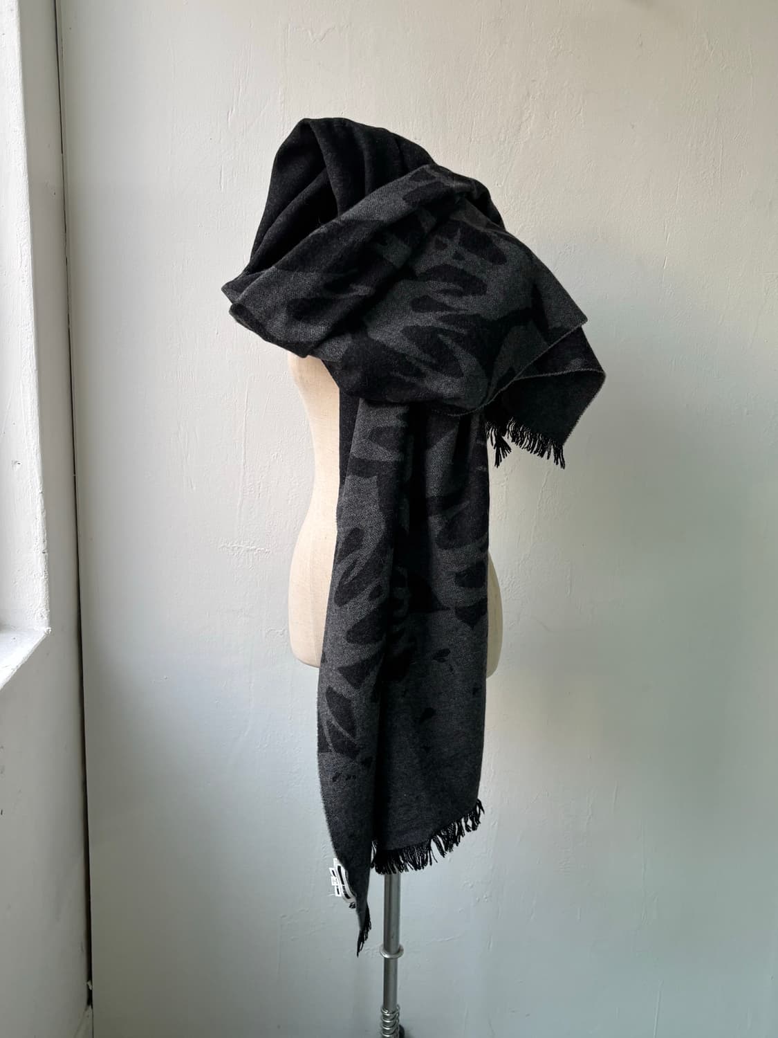 알렉산더 맥퀸 오버 스카프 상품이미지9