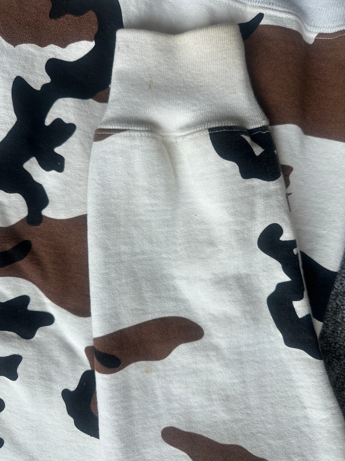 [L] 16FW 슈프림 립 로고 후드 집업 상품이미지3